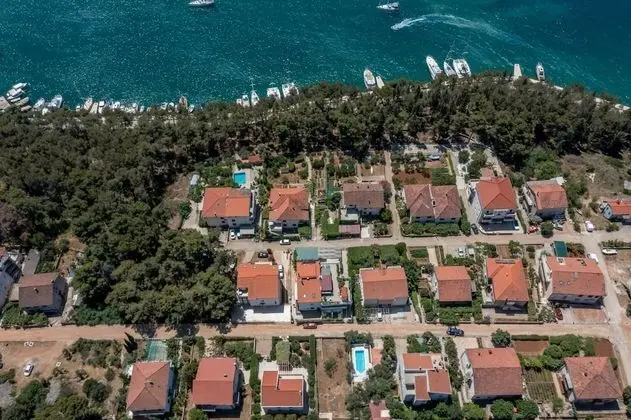 Ev (Maslina - close to the sea - H(2+2))