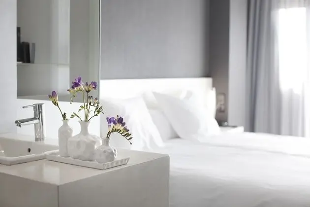 Büyük Yataklı Tek Kişilik Oda