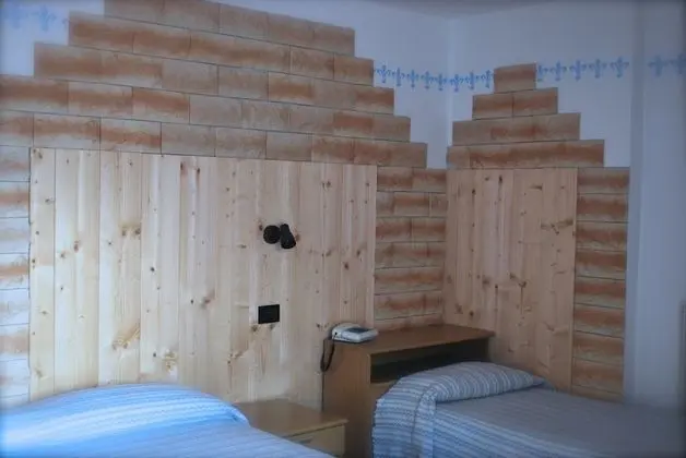 Tek Büyük veya İki Ayrı Yataklı Oda