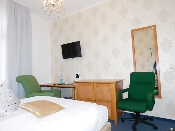 Comfort Tek Büyük Yataklı Oda