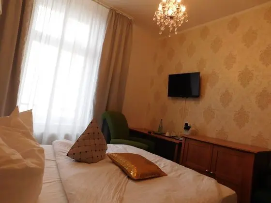 Comfort Tek Büyük Yataklı Oda