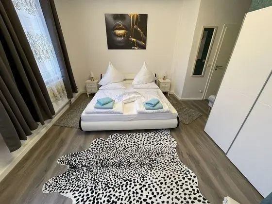 Standard Tek Büyük Yataklı Oda