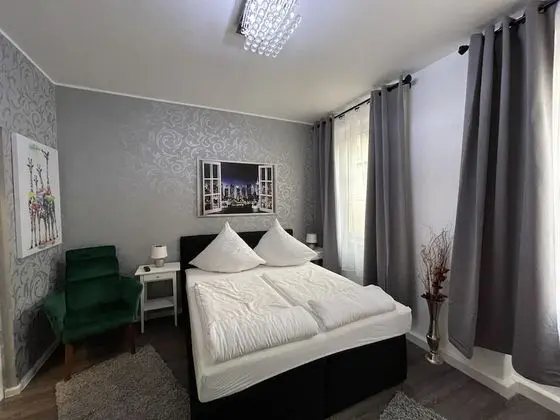 Standard Tek Büyük Yataklı Oda