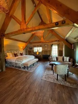 Luxury Tek Büyük Yataklı Oda, 1 En Büyük (King) Boy Yatak (Masons)