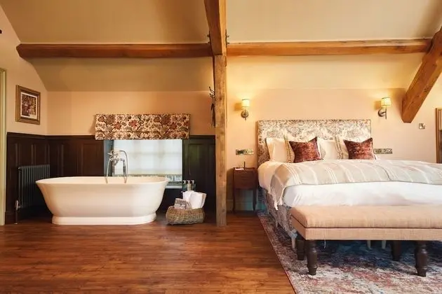 Luxury Tek Büyük Yataklı Oda, 1 En Büyük (King) Boy Yatak (Masons)