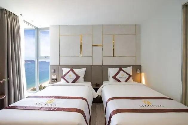 Deluxe Tek Büyük veya İki Ayrı Yataklı Oda, Kısmi Deniz Manzaralı