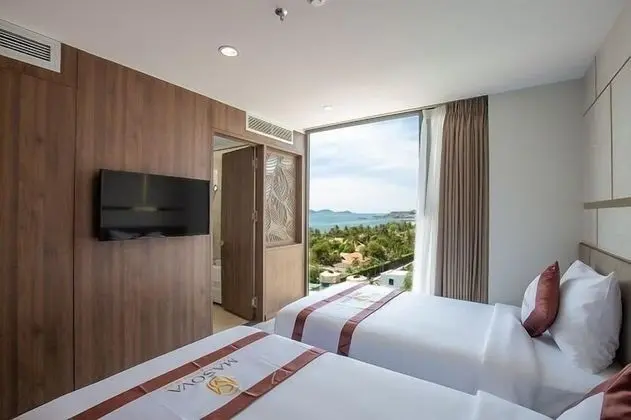 Deluxe Tek Büyük veya İki Ayrı Yataklı Oda, Kısmi Deniz Manzaralı
