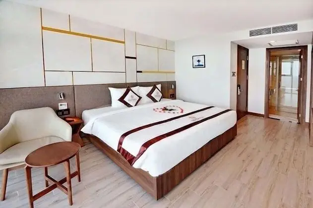 Senior Tek Büyük veya İki Ayrı Yataklı Oda, Deniz Manzaralı
