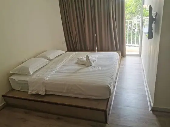 Standard Tek Büyük Yataklı Oda
