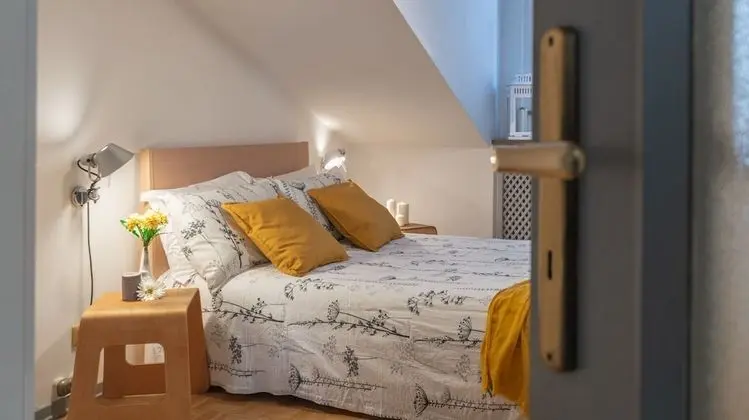 Apart Daire, 1 Yatak Odası (Elegant attic close to Porta Nuova)