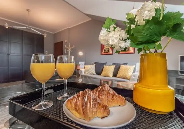 Apart Daire, 1 Yatak Odası (Elegant attic close to Porta Nuova)
