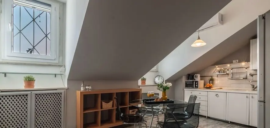 Apart Daire, 1 Yatak Odası (Elegant attic close to Porta Nuova)