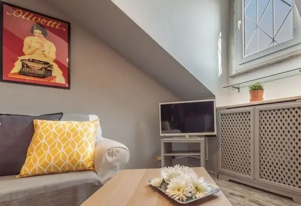 Apart Daire, 1 Yatak Odası (Elegant attic close to Porta Nuova)