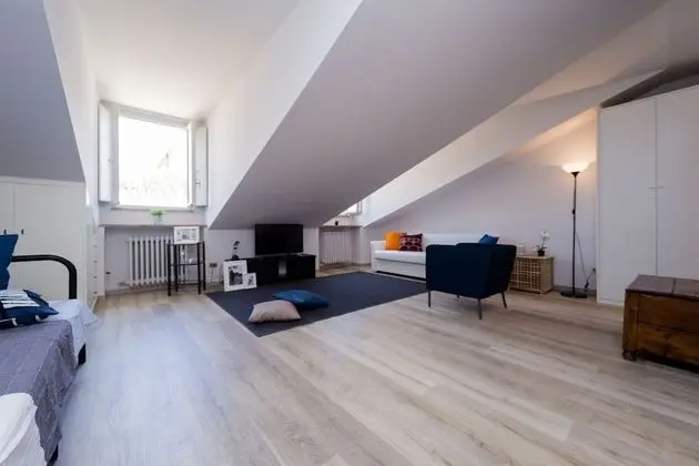 Stüdyo (Modern studio close to Porta Nuova)