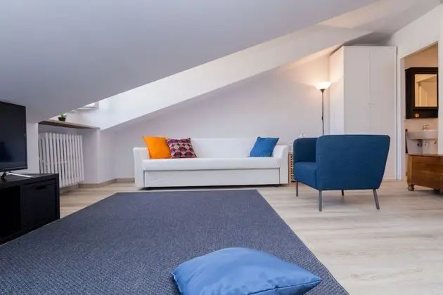 Stüdyo (Modern studio close to Porta Nuova)
