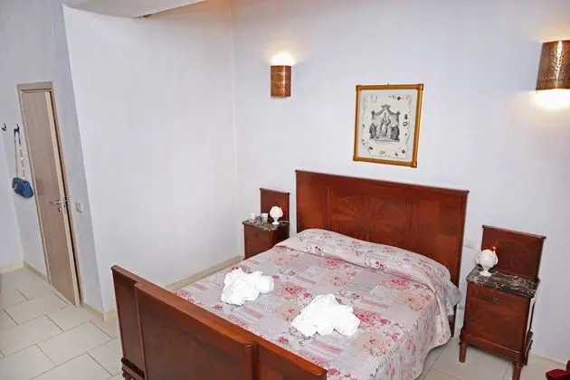 Tek Büyük Yataklı Oda, Bahçe Manzaralı