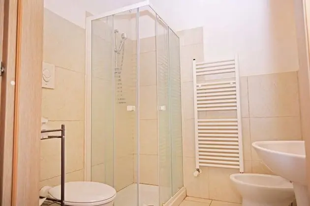 Tek Büyük Yataklı Oda, Bahçe Manzaralı