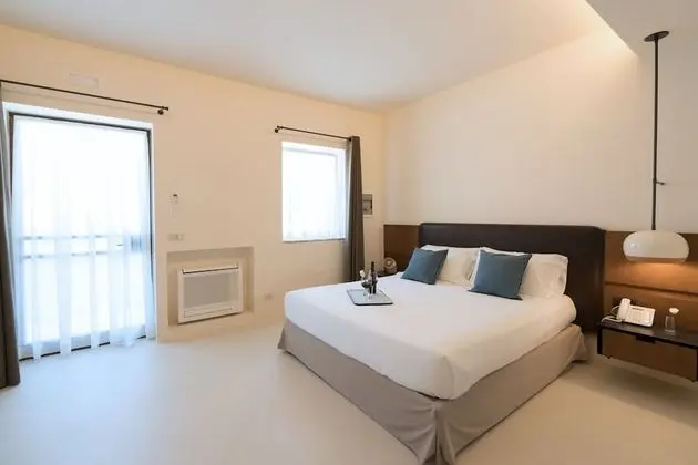 Deluxe Tek Büyük veya İki Ayrı Yataklı Oda, Zemin Kat