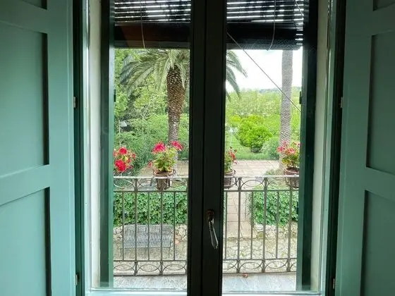 Dört Kişilik Oda, 1 Yatak Odası