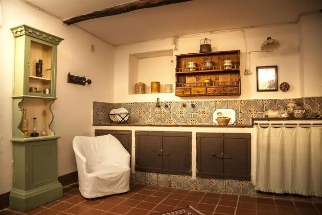 Dört Kişilik Oda, 1 Yatak Odası