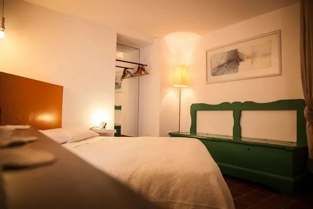 Dört Kişilik Oda, 1 Yatak Odası