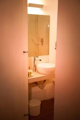 Dört Kişilik Oda, 1 Yatak Odası