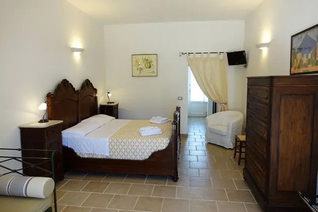 Üç Kişilik Oda, Veranda, Bahçe Manzaralı