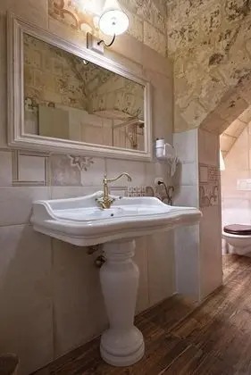 Deluxe Dört Kişilik Oda