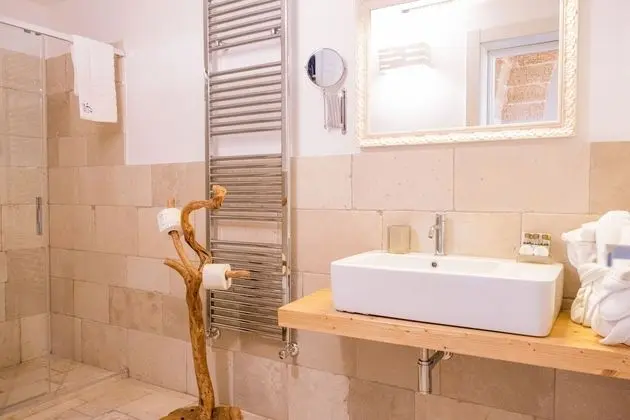 Premium Tek Büyük Yataklı Oda