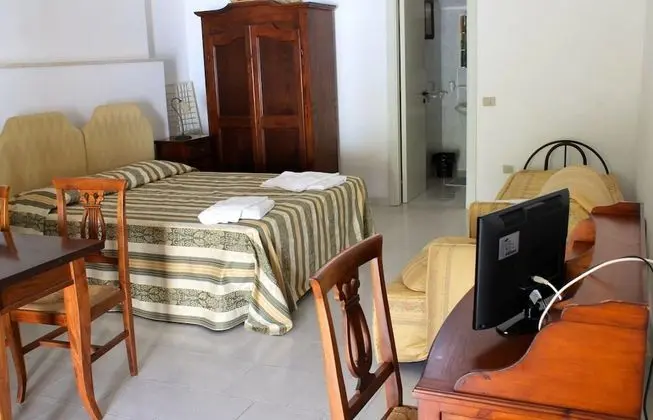 Dört Kişilik Oda, Veranda, Bahçe Manzaralı
