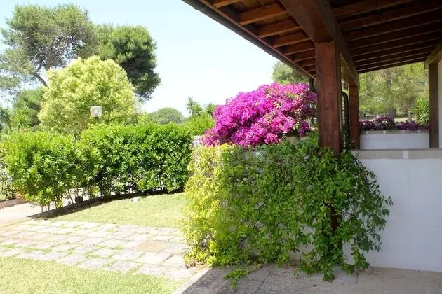 Tek Büyük veya İki Ayrı Yataklı Oda, Veranda, Bahçe Manzaralı