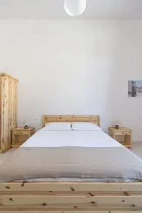 Tek Büyük Yataklı Oda, 1 Büyük (Queen) Boy Yatak (uno)