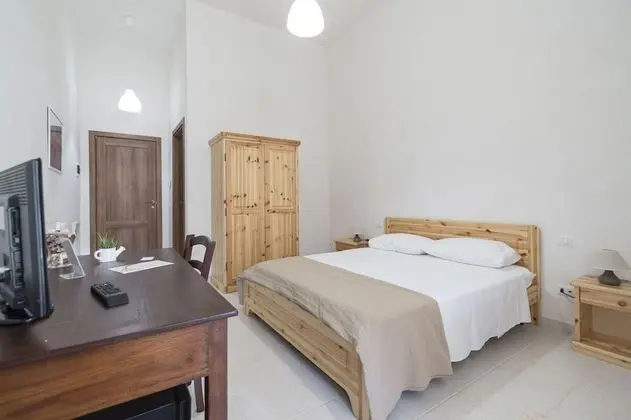 Tek Büyük Yataklı Oda, 1 Büyük (Queen) Boy Yatak (uno)