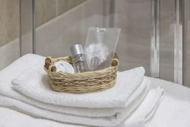 Tek Büyük Yataklı Oda, 1 Büyük (Queen) Boy Yatak (uno)