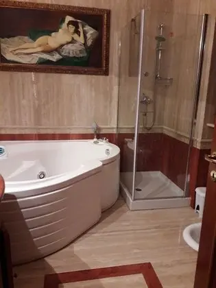 Dört Kişilik Oda, Jakuzi (Ulivo)