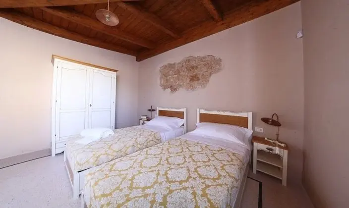 Comfort Tek Büyük veya İki Ayrı Yataklı Oda