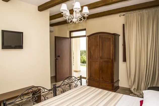 Tek Büyük veya İki Ayrı Yataklı Oda