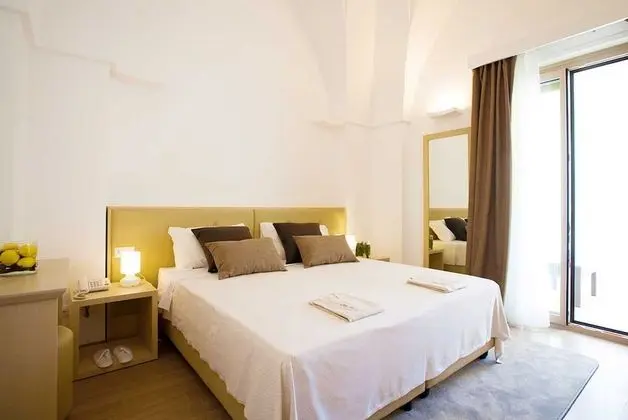 Standard Tek Büyük Yataklı Oda