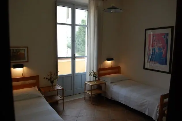 Basic Apart Daire, 2 Yatak Odası, Mutfak, Avlu