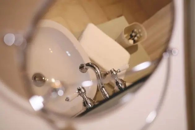 Classic Tek Büyük veya İki Ayrı Yataklı Oda