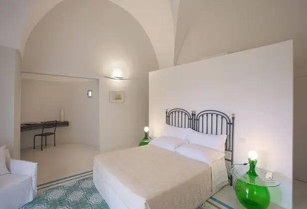 Deluxe Tek Büyük Yataklı Oda (Casina)