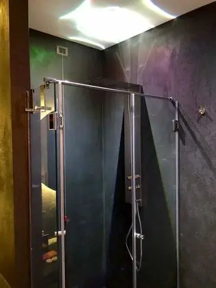 Grand Süit, Sıcak Su Havuzu