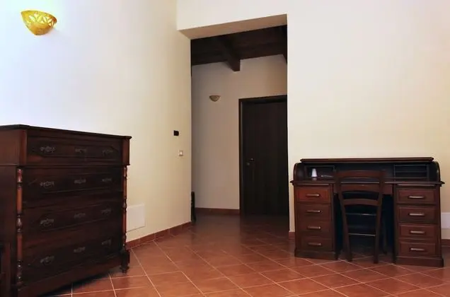 Üç Kişilik Oda, Bahçe Manzaralı