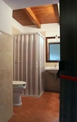 Üç Kişilik Oda, Bahçe Manzaralı