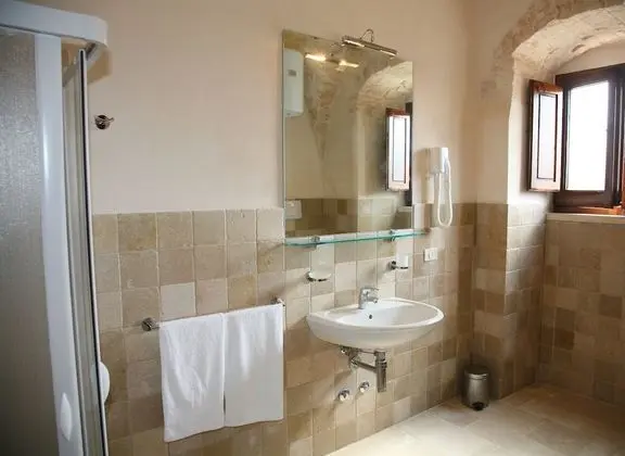 Superior Tek Büyük veya İki Ayrı Yataklı Oda