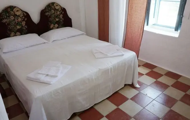 Tek Büyük veya İki Ayrı Yataklı Oda