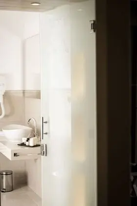 Deluxe Tek Büyük Yataklı Oda, Veranda, Avlu