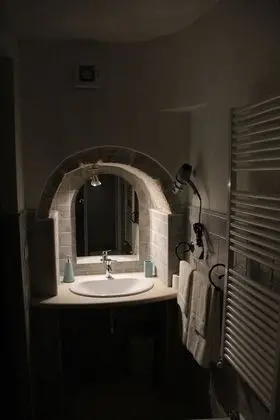 Tek Büyük veya İki Ayrı Yataklı Oda, Banyolu/Duşlu