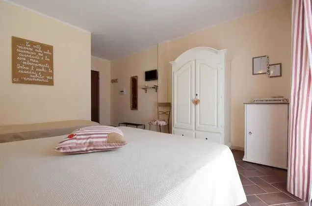 Tek Büyük veya İki Ayrı Yataklı Oda, Veranda