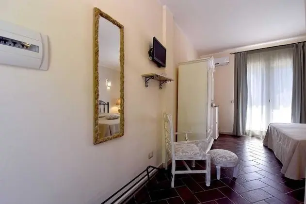 Tek Büyük veya İki Ayrı Yataklı Oda, Veranda